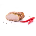 Wieprzowina Pieczona Biegun – soczyste mięso wieprzowe, pieczone w folii dla zachowania smaku i aromatu. Idealne na zimno (kanapki, przekąski, galareta) lub jako danie obiadowe. Odkryj smak i wygodę!